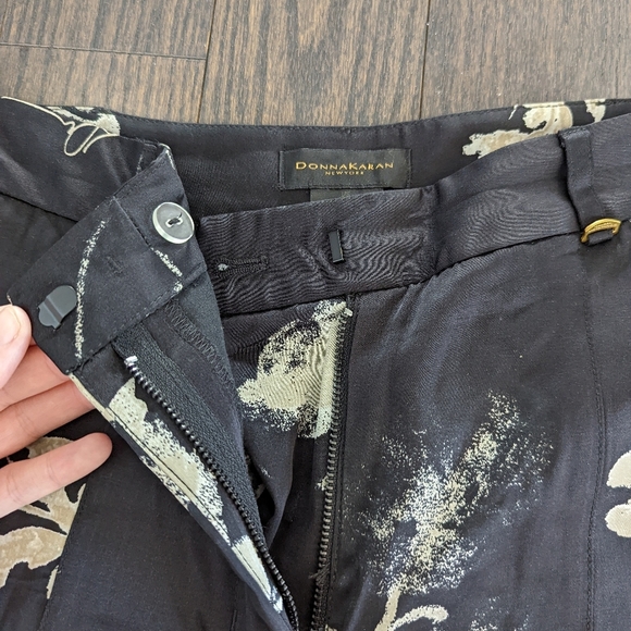 Green Cargo Printed Satin Pants - Picture 12 of 12